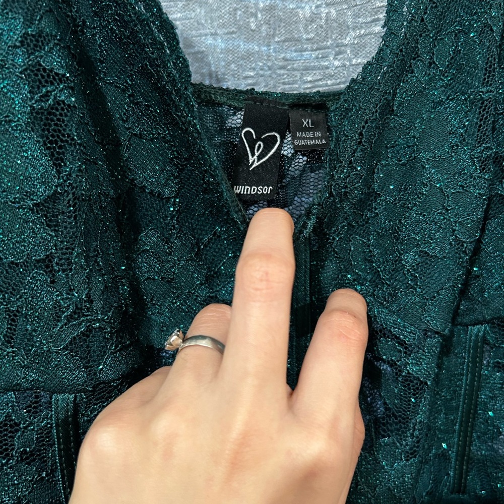 Windsor Adelaide Formal Glitter Lace Slit Long Dress.Size XL Color:Hunter Green - Picture 6 of 6